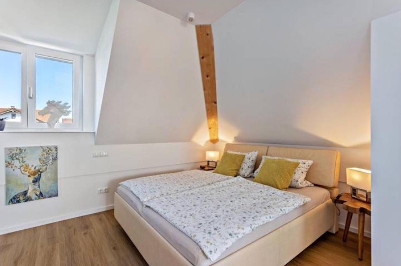 Terralpin Apartments - Charmante Dg Wohnung Mit Balkon 布鲁克米尔 外观 照片