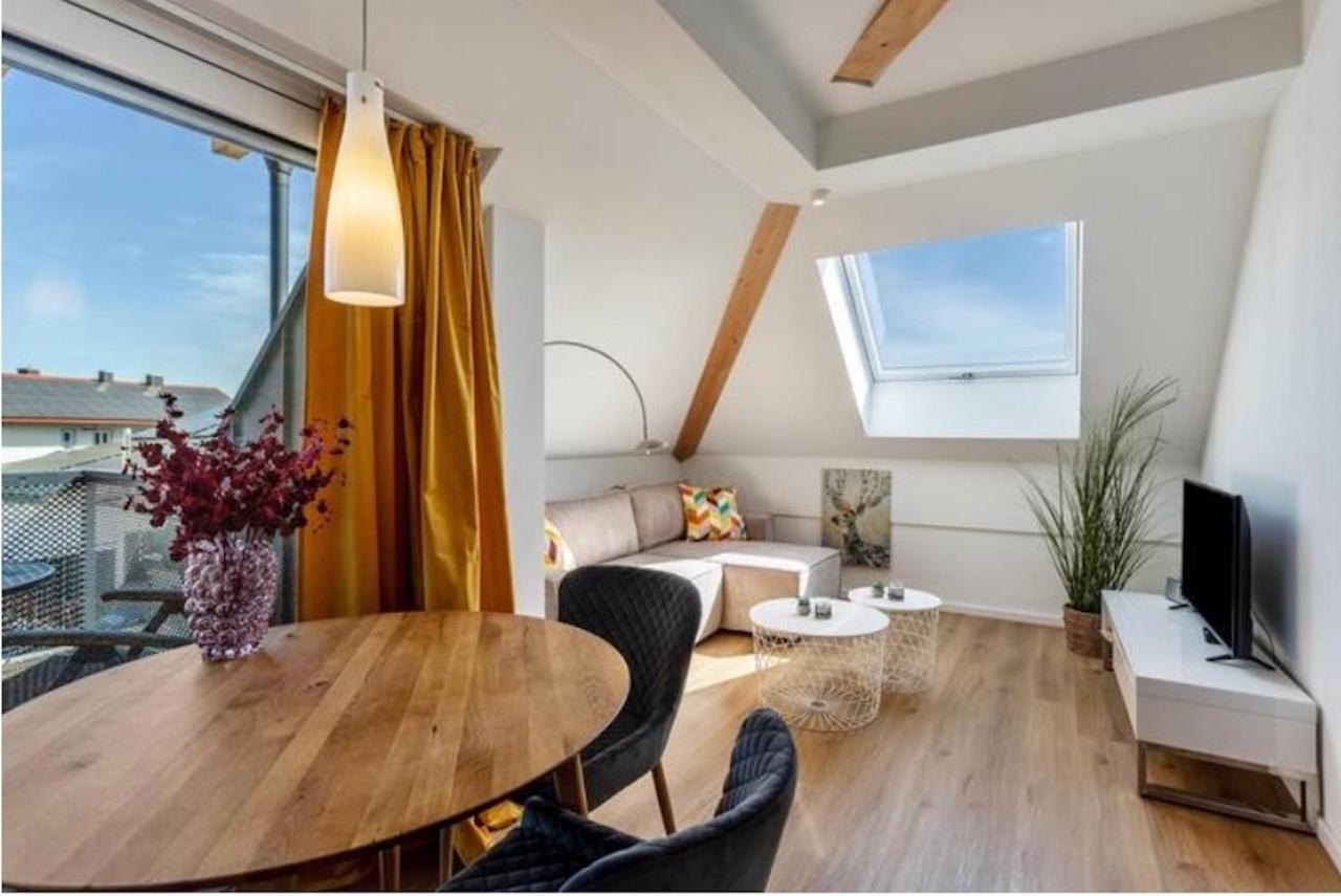 Terralpin Apartments - Charmante Dg Wohnung Mit Balkon 布鲁克米尔 外观 照片